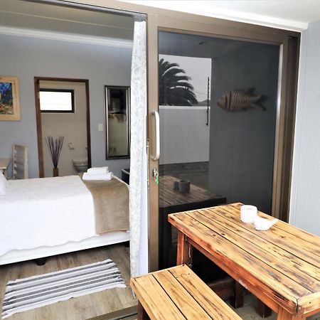 Tiende Laan Bed & Breakfast And Self-Catering Walvis Bay Exterior foto