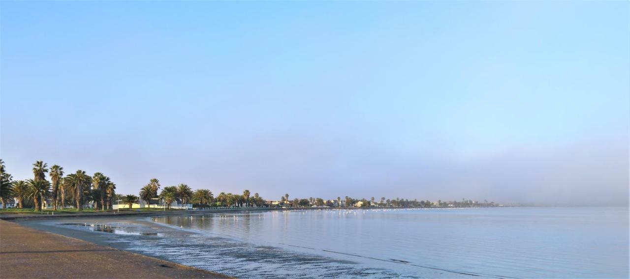Tiende Laan Bed & Breakfast And Self-Catering Walvis Bay Exterior foto
