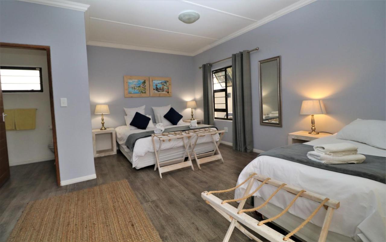 Tiende Laan Bed & Breakfast And Self-Catering Walvis Bay Exterior foto