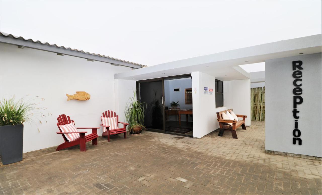 Tiende Laan Bed & Breakfast And Self-Catering Walvis Bay Exterior foto